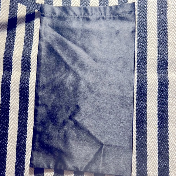 Gucci dust bag perfect condition - Picture 6 of 6